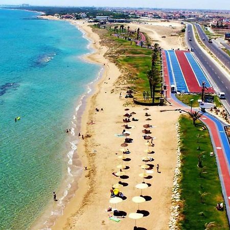 Long Beach Holiday Apartments Trikomo Kültér fotó