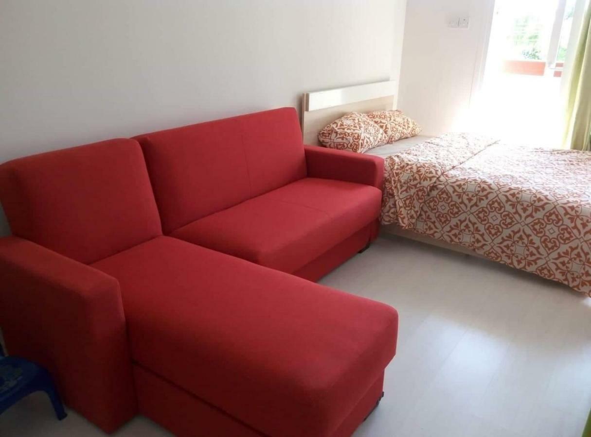 Long Beach Holiday Apartments Trikomo Kültér fotó