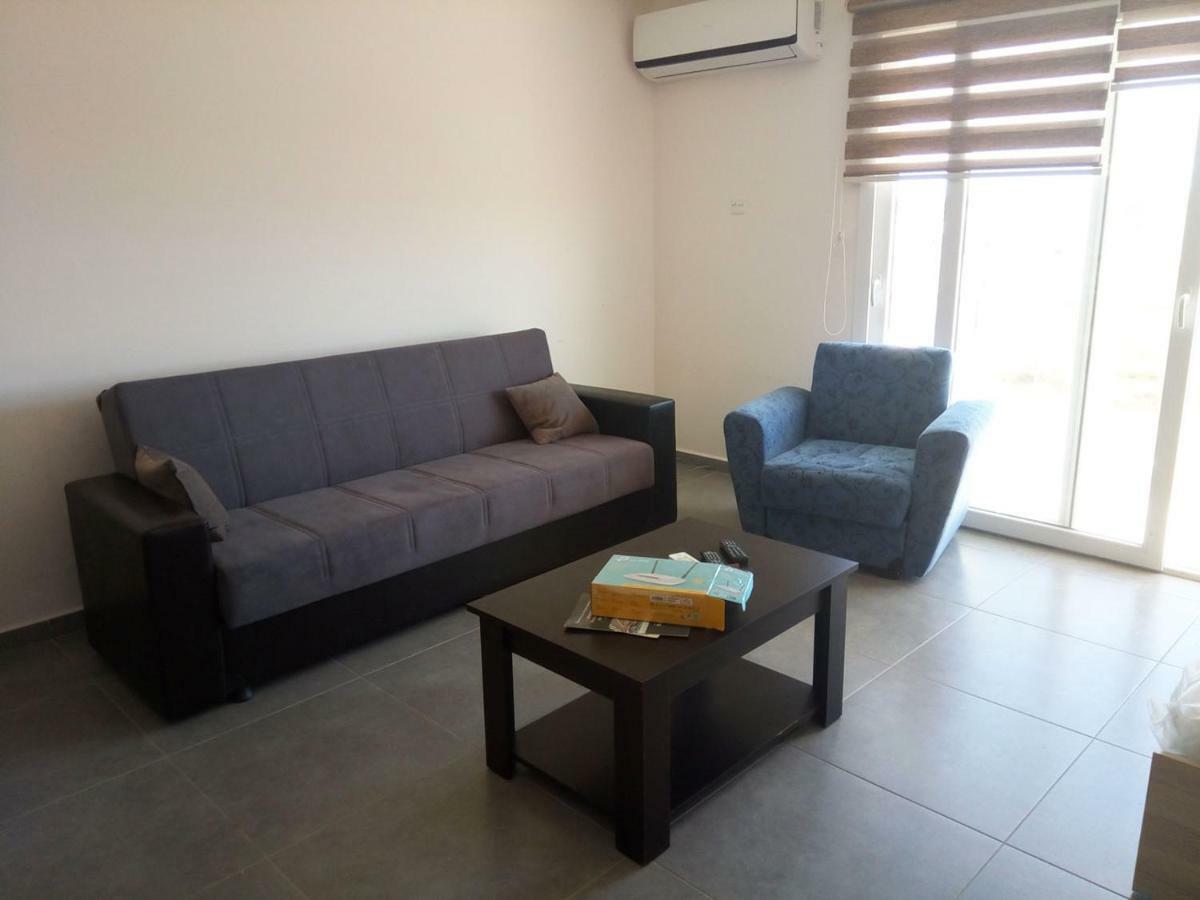 Long Beach Holiday Apartments Trikomo Kültér fotó