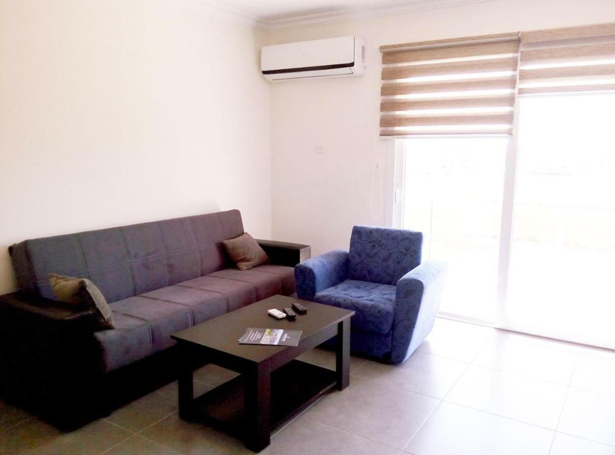 Long Beach Holiday Apartments Trikomo Kültér fotó