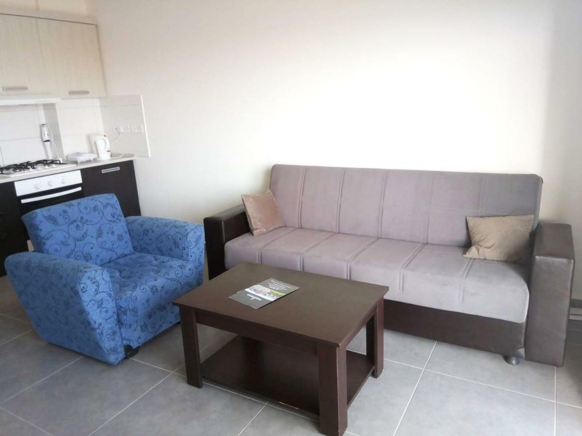 Long Beach Holiday Apartments Trikomo Kültér fotó